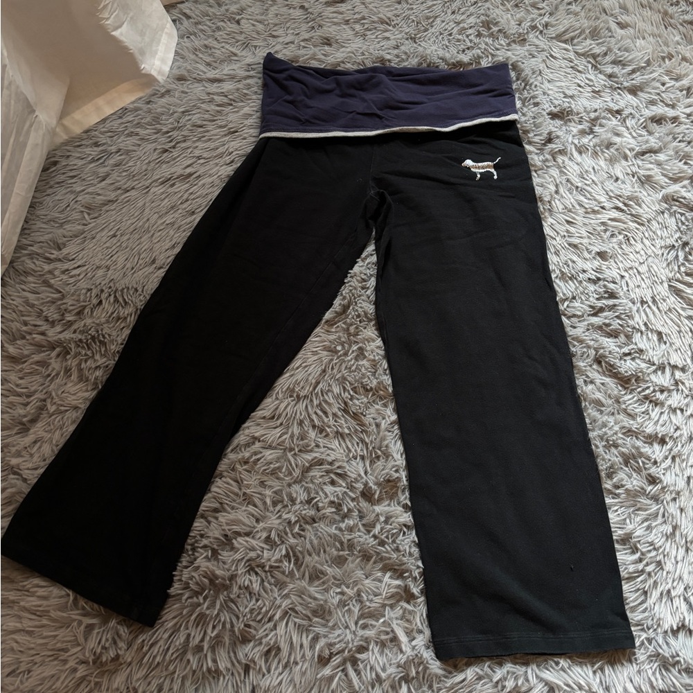 PINK Victoria's Secret Black Capri Flare Leggings with Foldable waist band - S